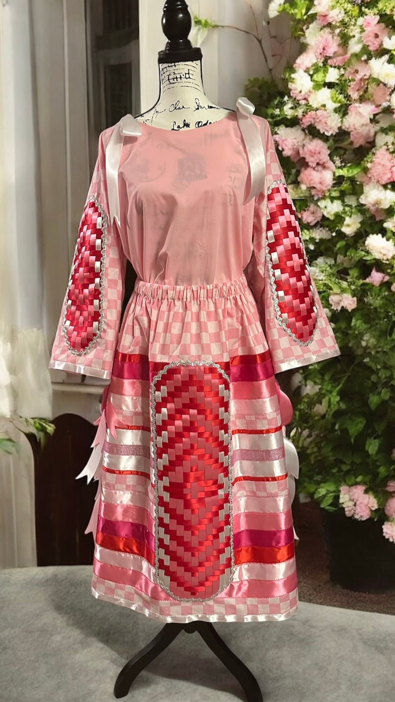 Stunning Tradition in Pink!