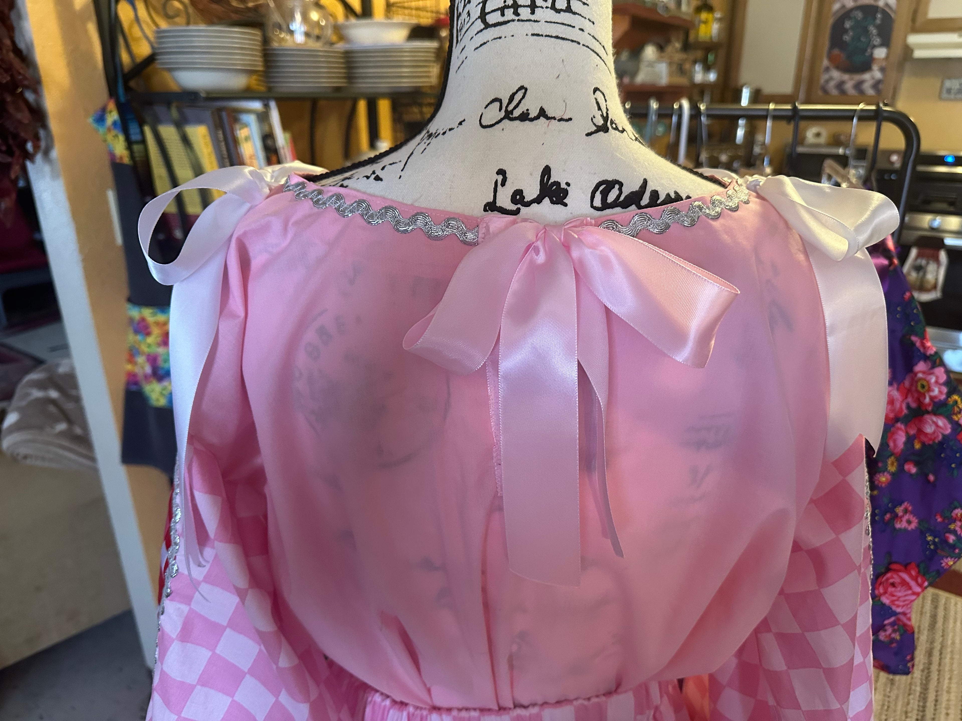 Stunning Tradition in Pink!